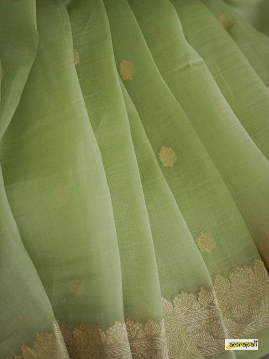 Lightweight Linen Saree