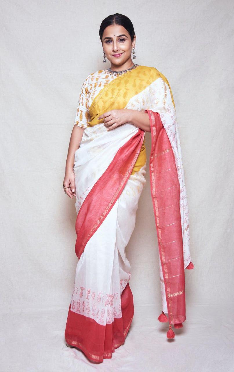 Quirky Print Linen Saree- White&Red