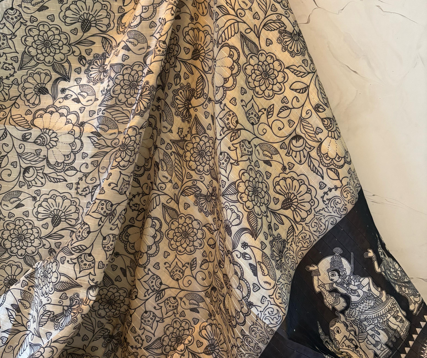 Doodle Floral Print Dupatta