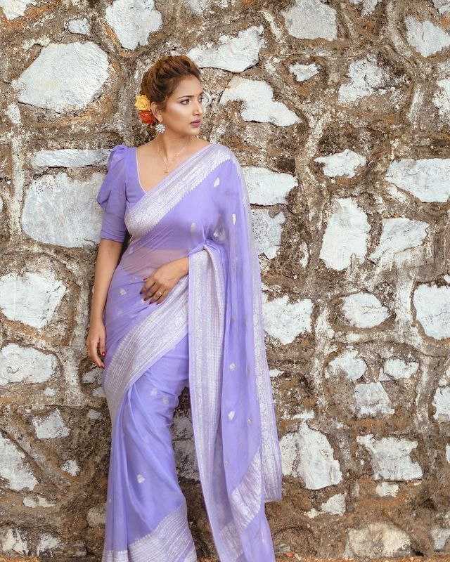 Lightweight Linen Saree